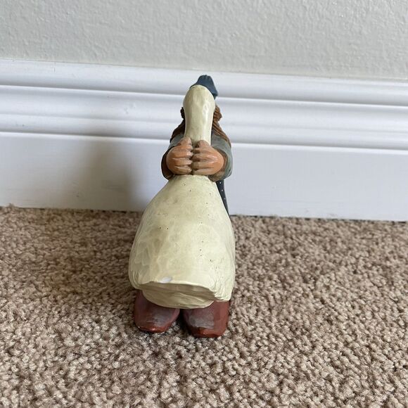 Williraye Studio Girl Hugging Goose Figurine WW2738 Vintage 1998 - Picture 2 of 6